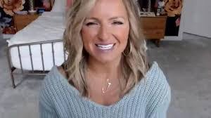 Amanda Benedict's Instagram, Twitter & Facebook