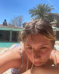 Jasmine Valles's Instagram, Twitter & Facebook