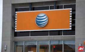 At T In Full Damage Control Mode After Deceptive 5g E Scheme Report Data Plan Android Time Warner
