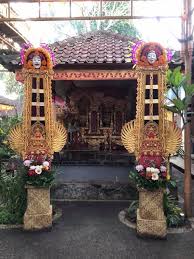 Desain dekorasi dari bambu lainnya, seperti miniatur air mancur dari bambu, yang sering dipakai untuk taman dengan konsep tradisional. Bp Dekorasi Dekorasi Pernikahan Tetaring Bambu Gayor Facebook