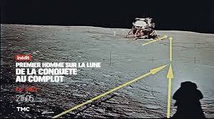 Des premiers pas de l'homme sur la lune au complot juif, europe 1 et le média d'information en ligne spicee vous présentent les théories du complot les caroline fourest, journaliste, travaille depuis longtemps sur les complotistes. Tmc Premier Homme Sur La Lune De La Conquete Au Complot Facebook
