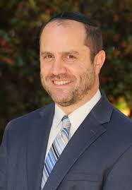 Aaron Levitt's Instagram, Twitter & Facebook