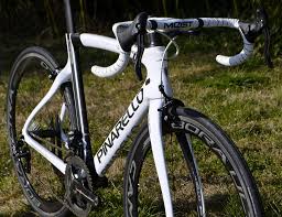 Black And White Bike Frame Pinarello Dogma F8 685 White Black Super Record Eps Pinarello Road Bikes Bicycle