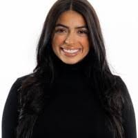 Taylor Barth's Instagram, Twitter & Facebook