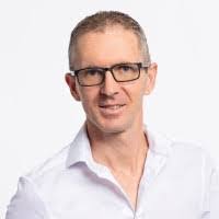 Amy Seim's Instagram, Twitter & Facebook