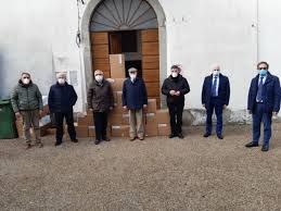 Indirizzo di contatto, numero di telefono, indirizzo internet, pagine di social network, fax, ecc. La Bvlg Consegna 150 Pacchi Alla Caritas Valle Del Serchio Noitv