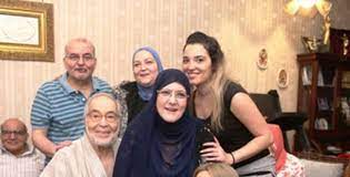 وكانت شائعات قد تردد خلال الآونة الأخيرة، بشأن نية شمس البارودي العودة للفن؛ بعد خلعها النقاب واكتفائها بالحجاب، خاصة. Ø´Ù…Ø³ Ø§Ù„Ø¨Ø§Ø±ÙˆØ¯ÙŠ ØªØªØµØ¯Ø± ØªØ±ÙŠÙ†Ø¯ Ø¬ÙˆØ¬Ù„ Ø¨Ø³Ø¨Ø¨ ØµÙˆØ± Ù‚Ø¯ÙŠÙ…Ø© Ù…Ø¹ Ø¹Ø§Ø¦Ù„ØªÙ‡Ø§