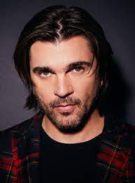 On his 2019 tour, juanes introduces a new stage set and light show. Berklee S Visiting Artist Series Welcomes Juanes Berklee