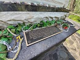 Deadly tsunami hits hawaii a tsunami caused by an earthquake off the coast of chile travels across the pacific ocean and kills 61 people in hilo, hawaii, on may 23, 1960. Improved Memorial Placed For 1946 East Hawaii Tsunami West Hawaii Today