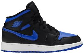 Goat Buy And Sell Authentic Sneakers In 2020 Air Jordans Air Jordans Women Jordan 1 Mid