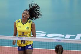 She is 1.79 m (5 ft 10 in) tall. Fernanda Garay Zimbio