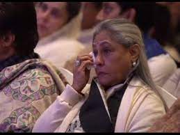 Jaya Bachchan Breaks Down At Ritu Nanda S Prayer Meet While Amitabh Bachchan Delivers An Emotional Speech Hindi Movie News Times Of India