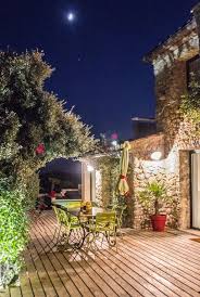 Merindol Les Oliviers Maison De Vacances Avec 3 Chambres Pour 6 Personnes Reservez La Location 1123679 Ave Terasse Maison Maison De Vacances Maison En Pierre