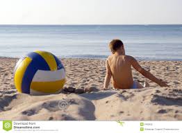 Siatkówka plażowa, kobieca jak i męska, w niektórych elementach bardzo mocno przypomina halową odmianę tego. Siatkowka Plazowa Chlopcze Zdjecie Stock Obraz Zlozonej Z Vols 2458932