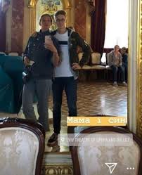 Maybe you would like to learn more about one of these? Vospitaniem Polnostyu Zanimaetsya Otec Kak Vyglyadit I Chem Zanimaetsya Syn Osadchej Ilya Ru Star Korupciya Com