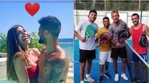 The wife's tinder date went quite well the other night. Insigne Race Paddle And Sexy Kisses In Sardinia Napoli Supporters