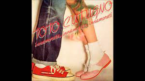 Tu che mi bevi nel caffe' tu in ogni uomo vedi me tu che mi porti via con te tu che mi pensi in ogni via a casa, a scuola, in filovia tu che non puoi restare sola tu. Toto Cutugno Innamorati Youtube