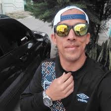 REGRESAN LOS GRANDES” 🧤🤩 Gana unos increíbles guantes Quetzal Power. 🥳⚽️  Sigue los siguientes pasos para participar: 👀😉 ✓ Darle like al post. ✓  Debes de seguir la página de R1M Guatemala