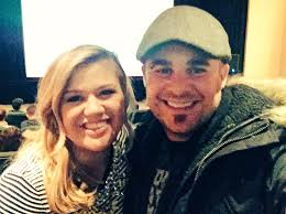 Jason Halbert в X: „So thankful for the privilege of working with and  recording @kelly_clarkson ... #PIECEBYPIECE http://t.co/ZtfGbXWKRG“