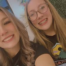 🐥 Get quackin' — the Great Estes Park Duck Race Festival returns May 3,  2025! Watch 13,000 rubber ducks race the river, all for a good cause.