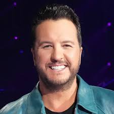 American Idol's Luke Bryan shares very rare selfie with his lookalike sons  Thomas, 15, and Tatum, 12
