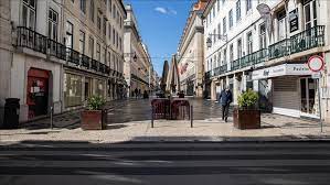Portugal's government ordered the country into a coronavirus lockdown wednesday, but with exceptions so a presidential election can go ahead on jan. Portugal Sees Record Daily Virus Infections Deaths