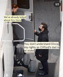 Olivia wilde and harry styles seen holding hands as source says 'they have dated for a few weeks'. 35 Olivia Wilde Joke Ideas In 2021 Harry Styles Memes One Direction Memes Larry Stylinson