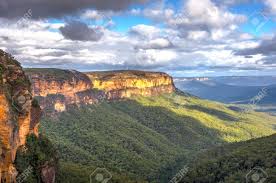 There have recently been some landslides in this area, so check the blue mountains national park website before you plan any walk in this part. Blick Uber Blue Mountains Nationalpark Australien Lizenzfreie Fotos Bilder Und Stock Fotografie Image 61740193