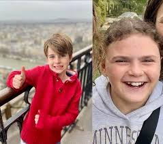 Yap 😑 Lgp STOPMOVINGHERE STOP MOVING HERE sinteyayon