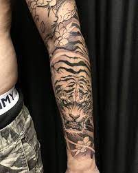 Oriental Tattoo Design Black And Grey In 2021 Tiger Tattoo Sleeve Black And Grey Tattoos Sleeve Irezumi Tattoos