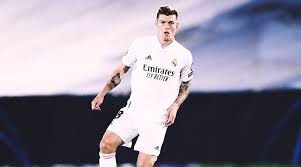 Firstly, if you gift him time and space, he can launch a football. Real Madrid Is Toni Kroos One Of The Best Midfielders Of The 21st Century Fourfourtwo