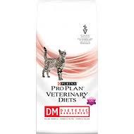 Free shipping on orders $35+. Purina Pro Plan Veterinary Diets Dm Dietetic Management Formula Canned Cat Food 5 5 Oz Case Of 24 Chewy Com