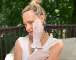 Vintage 50s 60s Kay Fuchs Antique White Wrist Gloves, VTG Formal Satin  Gloves, Made in Germany, Size Xs/small