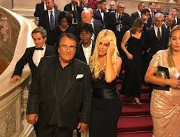 Albano e loredana lecciso.tra la fine degli anni novanta e l'inizio dei duemila questi due nomi hanno riempito pagine di gossip. Loredana Lecciso E Al Bano Il Video Mai Visto Della Loro Fuga D Amore Lanostratv