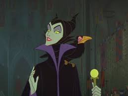 Maleficent is eigenlijk een lief elfje dat in the moors woont, een koninkrijk dat grenst aan de naburige mensenwereld. Malafide Disney Wiki Fandom