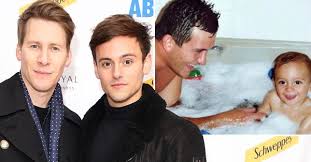Résultat de recherche d'images pour "robbie ray tom daley"