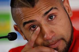 This is the shirt number history of arturo vidal from inter mailand. Arturo Vidal Fahrt Ferrari Zu Schrott Der Konig Kommt Davon Der Spiegel