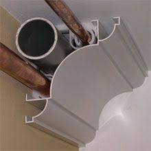 Voir plus d'idées sur le thème plafond, décoration plafond, deco plafond cache plafond electricite. Goulotte Corniche De Plafond Cache Tuyaux Ou Gaines Electriques Goulotte Corniche Cornice Design Hide Pipes Craft Table Diy