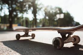 How Beginners Learn To Skateboard Like A Pro Skateboard Learning Beginners