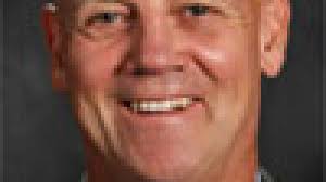 Tough Tommy Rowe to hoe in KHL