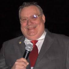 Ronnie Wisdom's Instagram, Twitter & Facebook