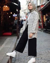 Baju kotak kotak wanita hijab citra muslima 9 Cara Terbaik Memadukan Kemeja Kotak Kotak Dengan Aneka Celana Kece Buat Ngampus