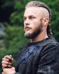 Travis fimmel, is he not to just die for perfect looking? Travis Fimmel Ragnar Lodbrok Photo Gallery Travis Fimmel Ragnar Lodbrok Pho Norse Mythology Vikings Tattoo Travis Fimmel Vikings Ragnar Ragnar
