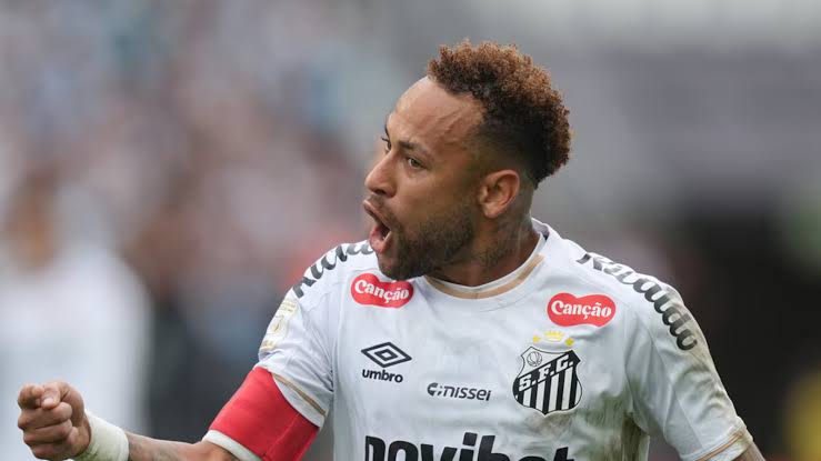 Neymar explota contra árbitros por insólita sustitución que podría costarle  el Mundial - Crónica de Xalapa