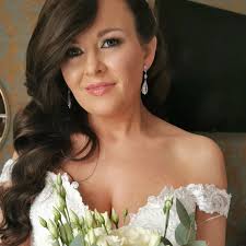 ✨️💄 Caroline Bourke Makeup and Styling 💄✨️ With over 20 years'  experience, renowned Irish make-up artist Caroline Bourke is among the top  make-up artists/fashion stylists. Based in Dublin/Cork, she travels  nationwide and