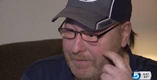 Bus driver braids hair of school girl every day after her mother died of  rare illness