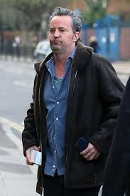 Im so happy he's happy, congratulations on your engagement matthew. Schock Foto Aufgetaucht Friends Star Matthew Perry Kaum Wiederzuerkennen Ok Magazin