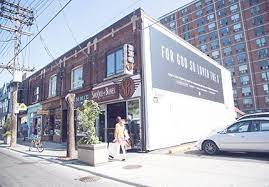 Comprising 14.6 acres, trinity bellwoods park is home to eight tennis courts, three baseball diamonds, an this is the perfect neighbourhood to while away a sunday afternoon in a gallery. Trinity Bellwoods Toronto Neighbourhood Guide