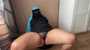 Arab wife in wet panties caresses herself while stretching - XNXX.COM