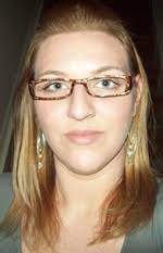 Ariel Hope's Instagram, Twitter & Facebook